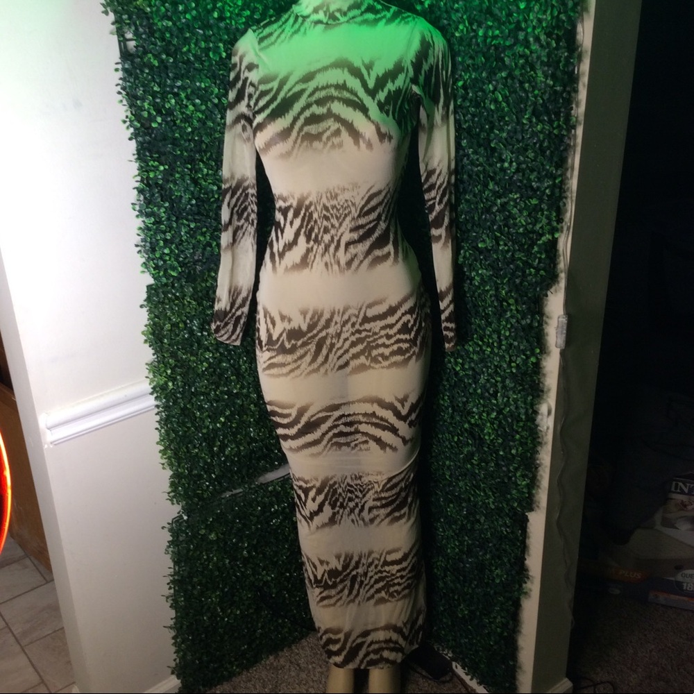 Beautiful women’s dress 👗